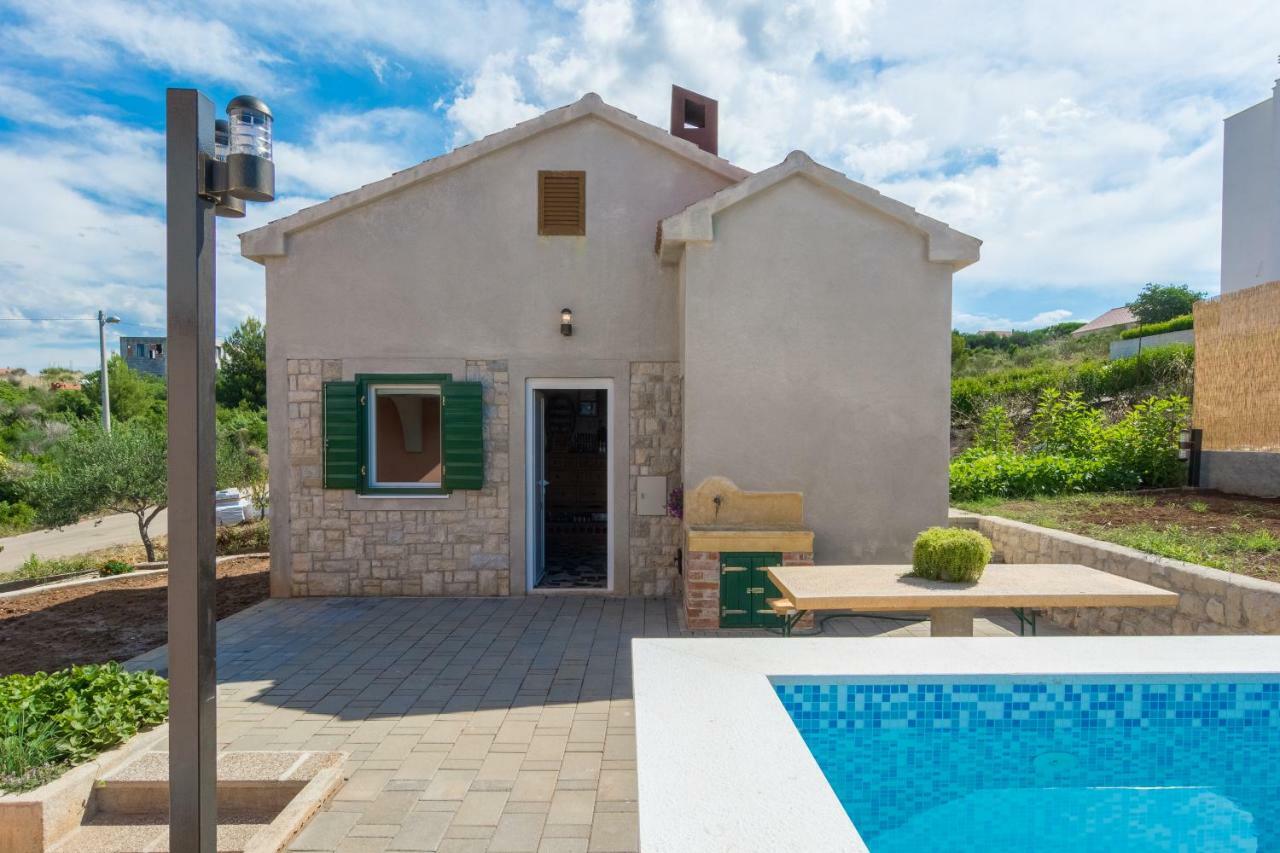 Holiday Home Matela ザダル エクステリア 写真